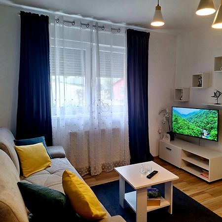 Gospic Riverside Apartment ภายนอก รูปภาพ